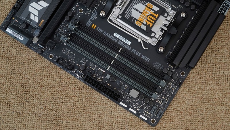 顶级游戏小钢炮，9800X3D+B850重炮手+DW100+RTX4080S装机分享