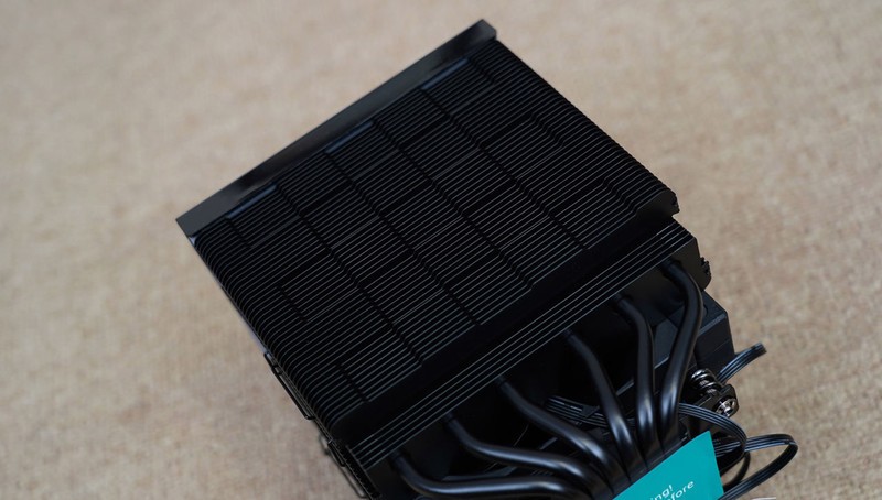 顶级游戏小钢炮，9800X3D+B850重炮手+DW100+RTX4080S装机分享