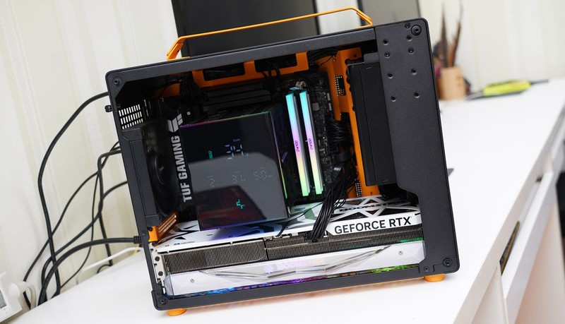 顶级游戏小钢炮，9800X3D+B850重炮手+DW100+RTX4080S装机分享