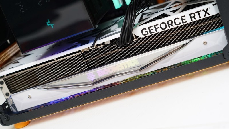 顶级游戏小钢炮，9800X3D+B850重炮手+DW100+RTX4080S装机分享