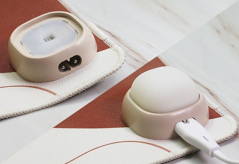 告别冬日寒冷，不再手冷脚冷，小米有品向物暖桌垫