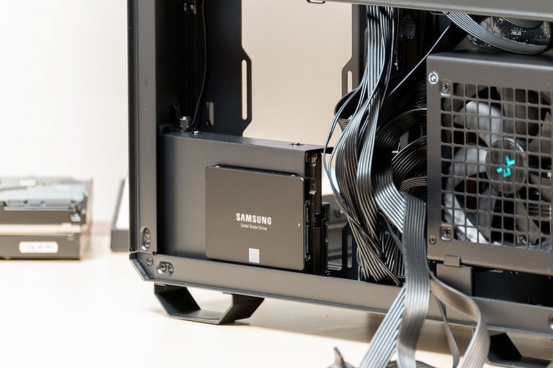 装机惊魂CPU显卡都挂了？华硕GT502弹药库装机秀