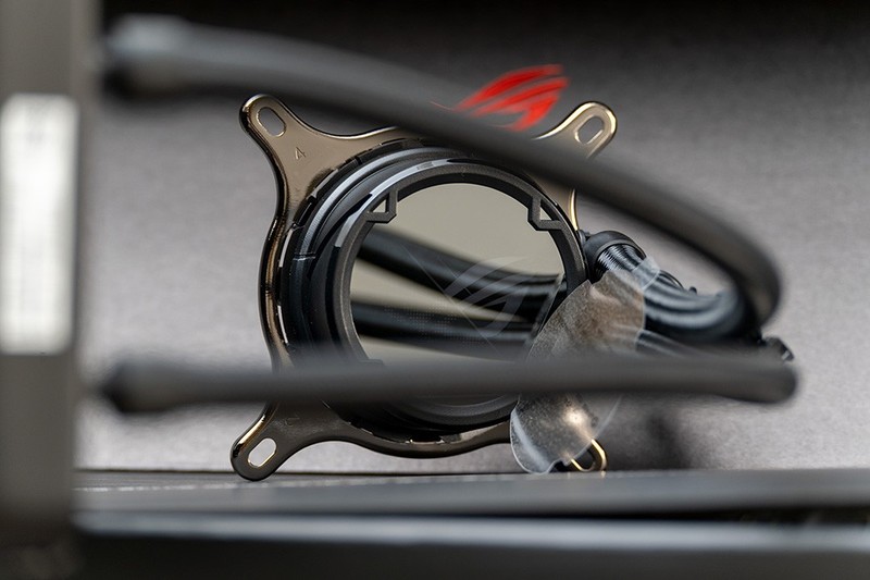 装机惊魂CPU显卡都挂了？华硕GT502弹药库装机秀