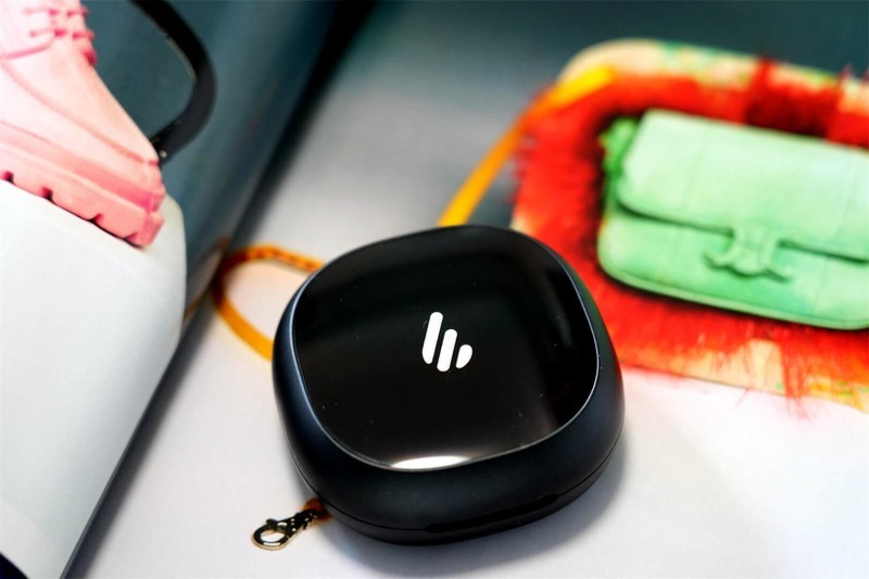 尽享纯净之音，漫步者Comfo Solo开放式蓝牙耳机带您走进音乐世界