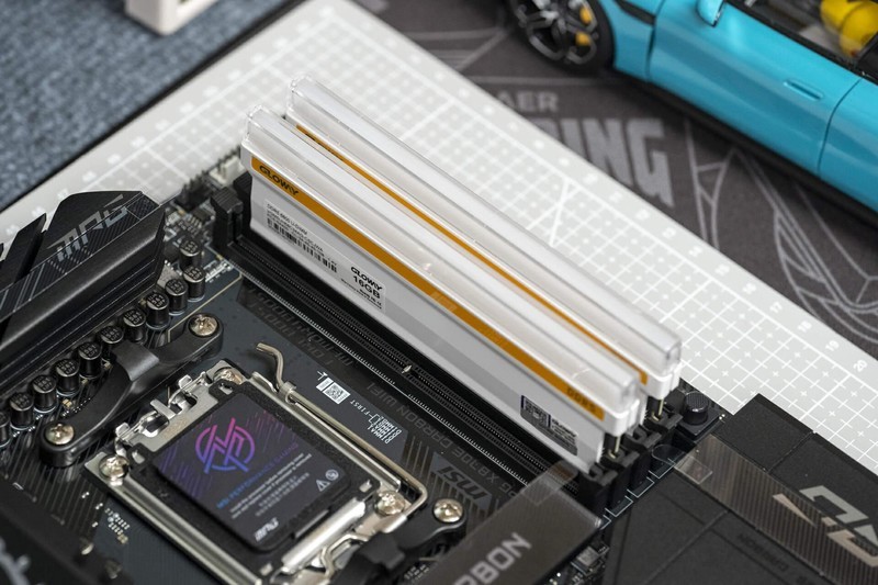 预售3499元的暗黑主板，微星MPG X870E CARBON WIFI开箱来了