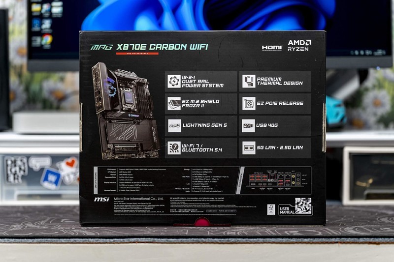 预售3499元的暗黑主板，微星MPG X870E CARBON WIFI开箱来了