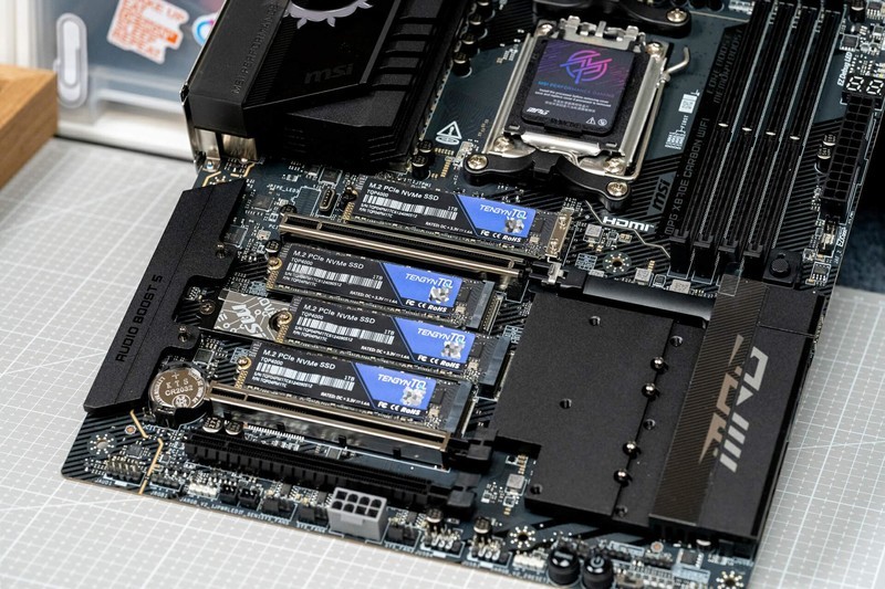 预售3499元的暗黑主板，微星MPG X870E CARBON WIFI开箱来了