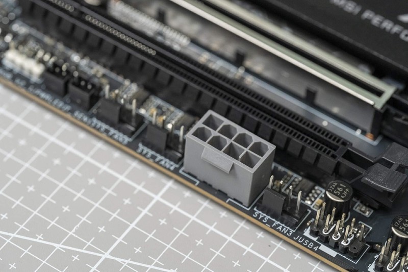 预售3499元的暗黑主板，微星MPG X870E CARBON WIFI开箱来了