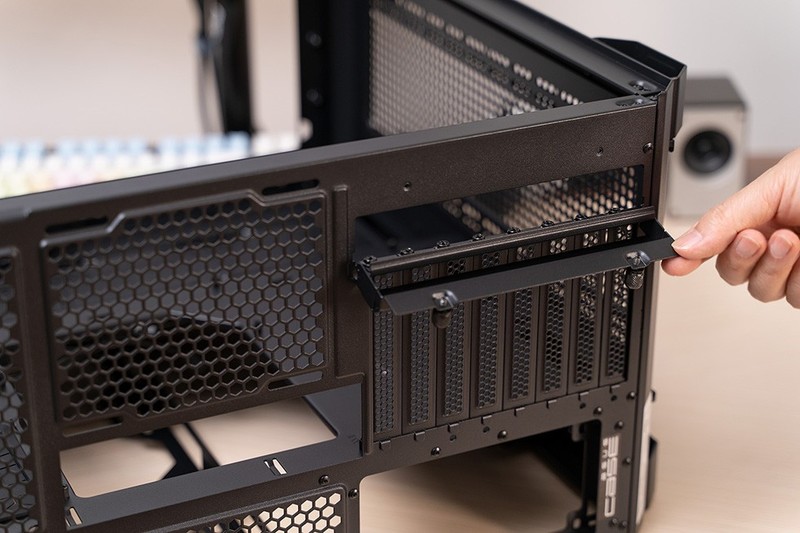 装机惊魂CPU显卡都挂了？华硕GT502弹药库装机秀