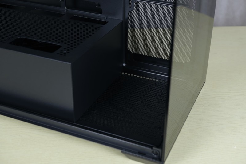 更小巧的窄体ATX海景房：先马 幻境界 海景房机箱上机