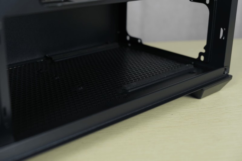 更小巧的窄体ATX海景房：先马 幻境界 海景房机箱上机