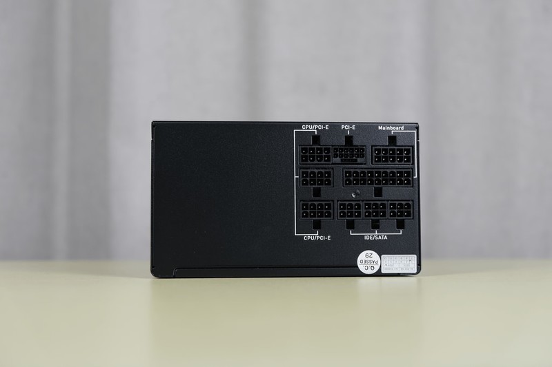 更小巧的窄体ATX海景房：先马 幻境界 海景房机箱上机