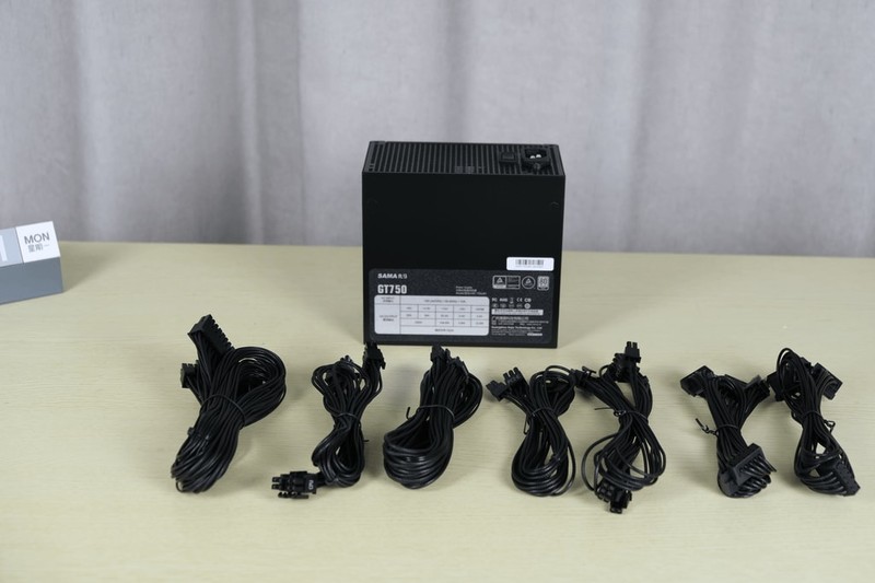 更小巧的窄体ATX海景房：先马 幻境界 海景房机箱上机