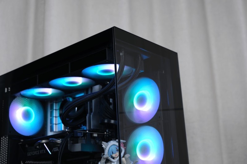 更小巧的窄体ATX海景房：先马 幻境界 海景房机箱上机