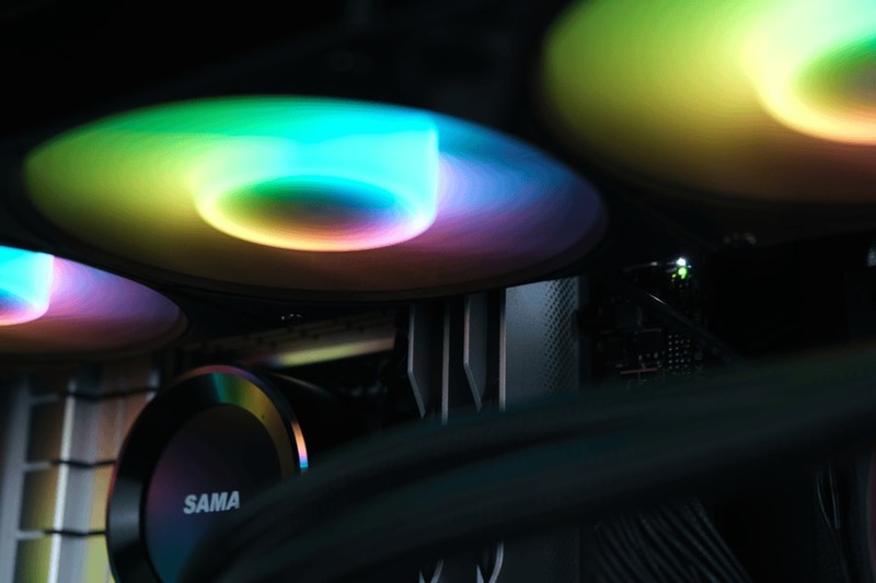 更小巧的窄体ATX海景房：先马 幻境界 海景房机箱上机