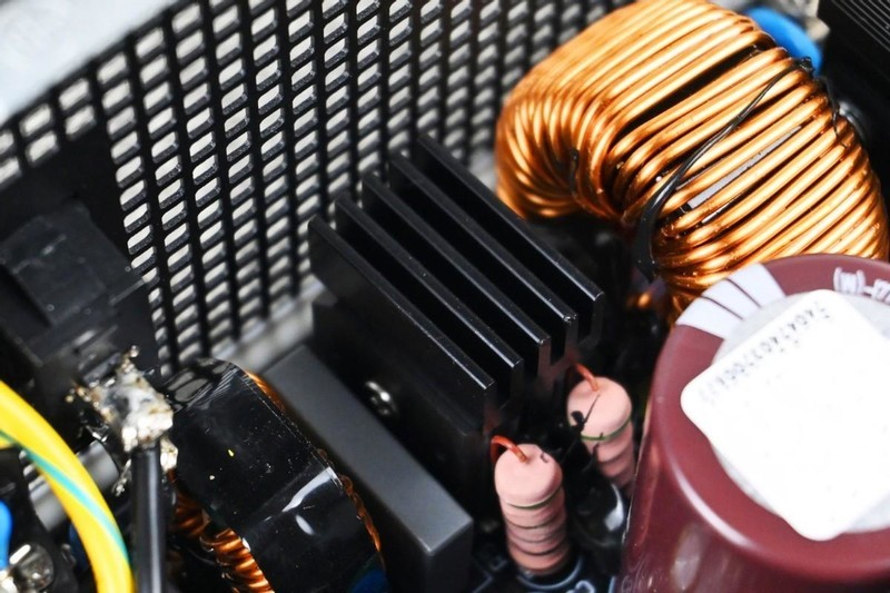 九州风神PQ850G黄金统治者全模组电源开箱拆解：严选高效率方案