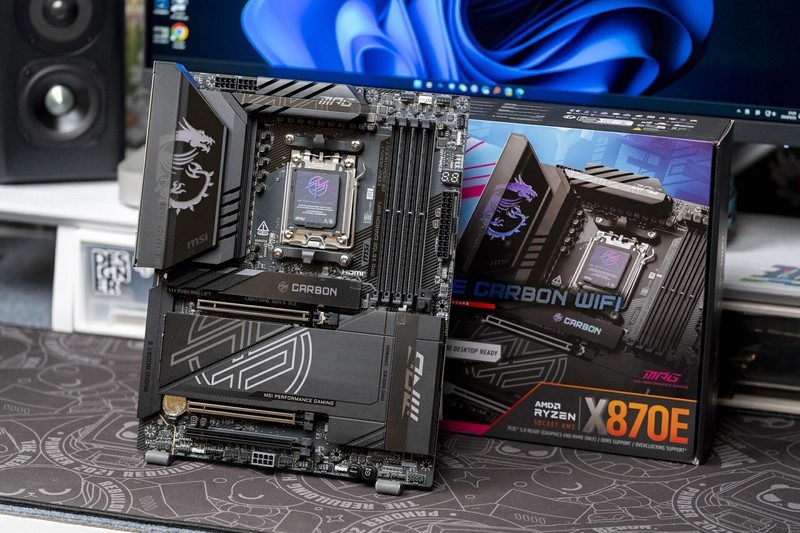 预售3499元的暗黑主板，微星MPG X870E CARBON WIFI开箱来了