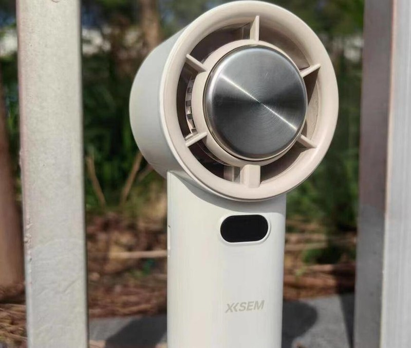 迷你手持小风扇热卖榜第一名？盘点五款热门抢手的迷你手持小风扇