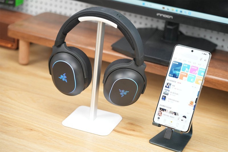 40mm驱动单元，清晰音效，沉浸体验：雷蛇梭鱼X幻彩版分享