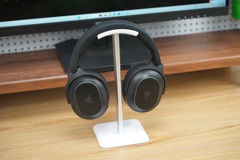 40mm驱动单元，清晰音效，沉浸体验：雷蛇梭鱼X幻彩版分享