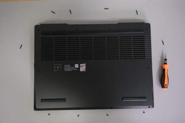 联想拯救者Y7000P升级固态和内存条，扩容超简单