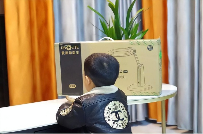 博物馆级显色+红光维他命，爱德华医生天使之光2医安级润眼灯实测