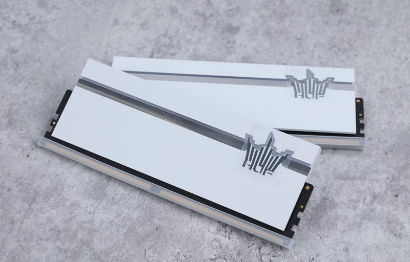 要不要上高频DDR5内存，8000MHz的D5 是种啥体验？实测告诉你