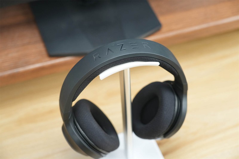 40mm驱动单元，清晰音效，沉浸体验：雷蛇梭鱼X幻彩版分享