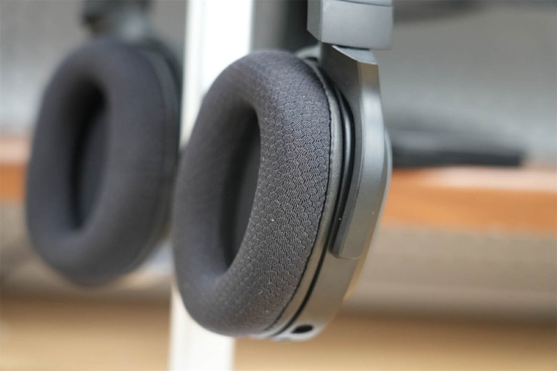 40mm驱动单元，清晰音效，沉浸体验：雷蛇梭鱼X幻彩版分享