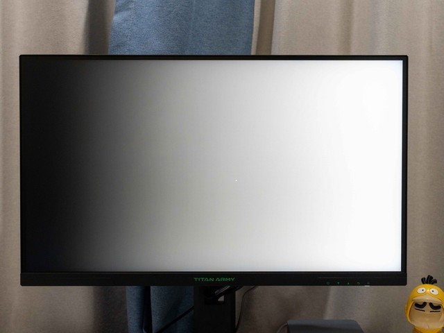 双12买了新显示器如何避坑，一招教你快速判断是否完美屏