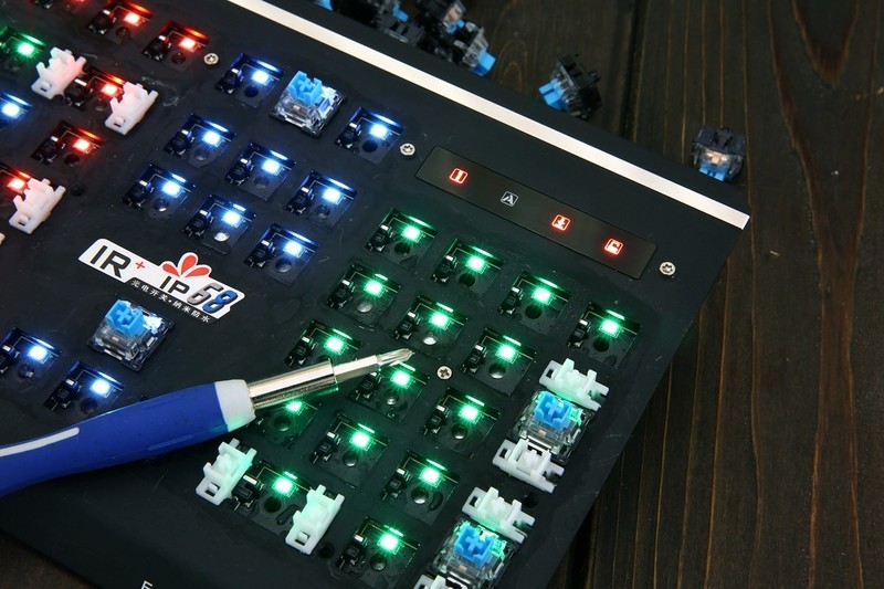 薄膜键盘比机械键盘耐用？从轴体发展剖析孛论