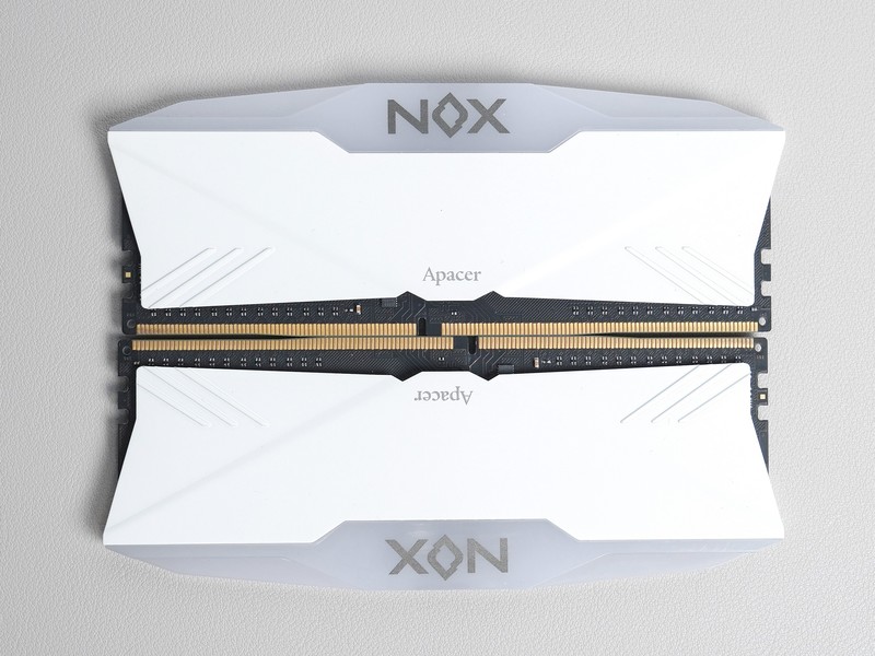 上了13代的车，花费万元攒高颜值主机，果然白色和RGB更配！