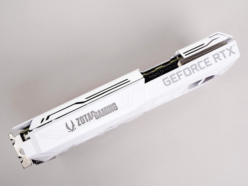 上了13代的车，花费万元攒高颜值主机，果然白色和RGB更配！