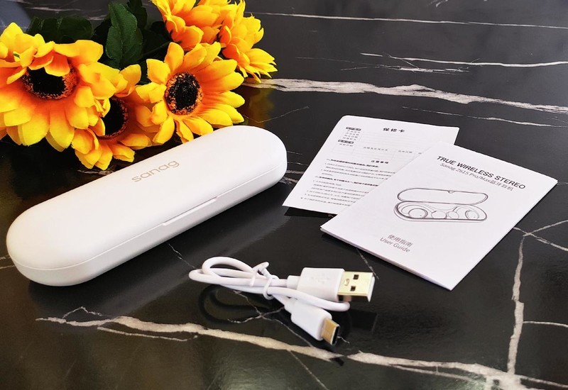 高颜值，无压感，音质好，sanag塞那Z61耳挂式耳机