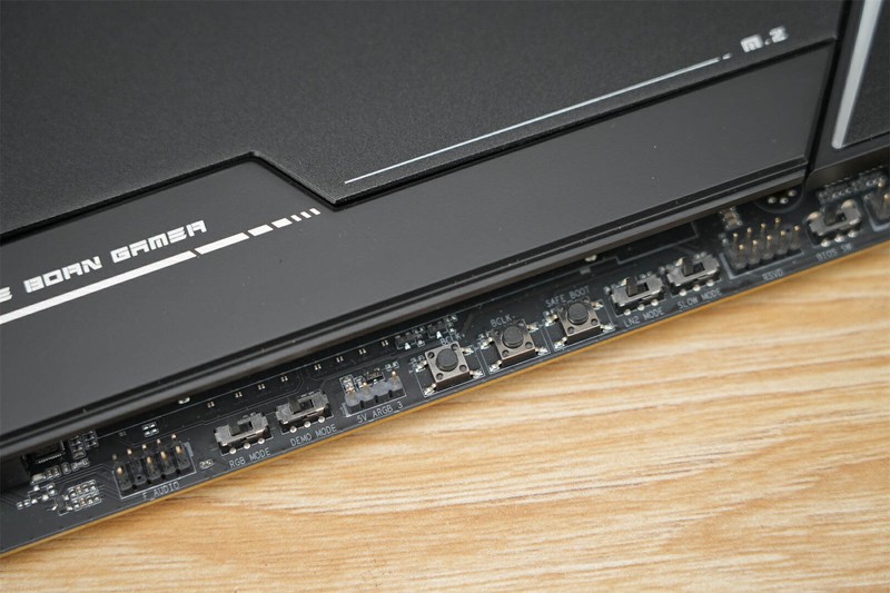 豪华用料，极致体验-七彩虹iGame Z890 Vulcan W V20火神主板评测