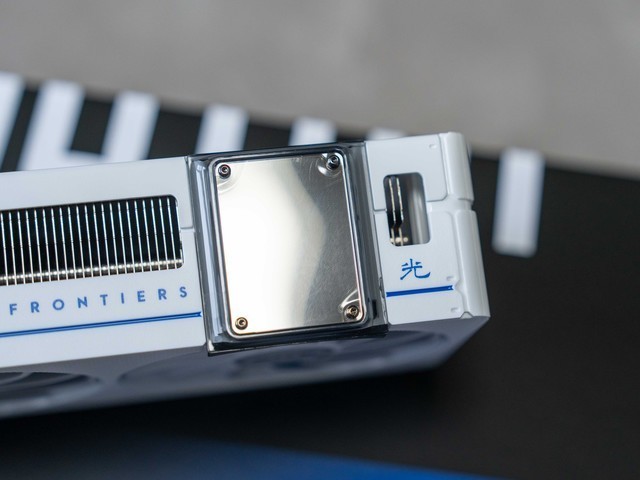 这波真的可以冲，2K甜品卡之蓝戟B580 Photon 12G OC测评