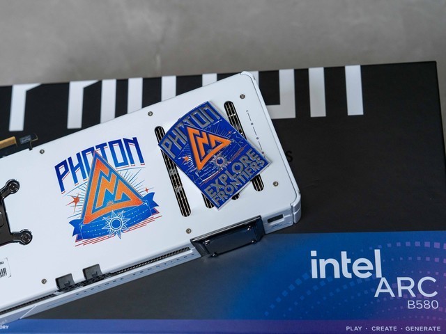 这波真的可以冲，2K甜品卡之蓝戟B580 Photon 12G OC测评