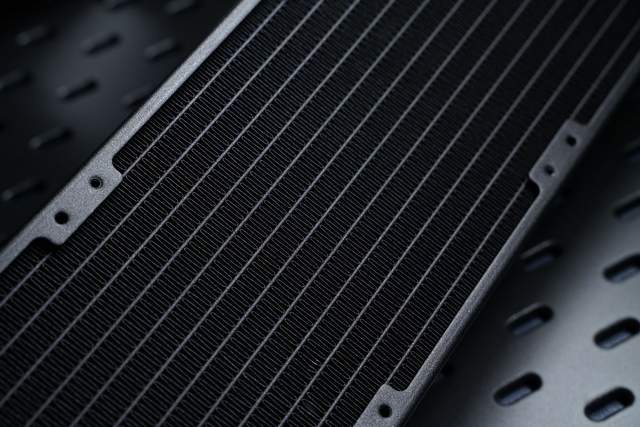 好看好装好冷 微星MAG CORELIQUID A15 360 360水冷测评