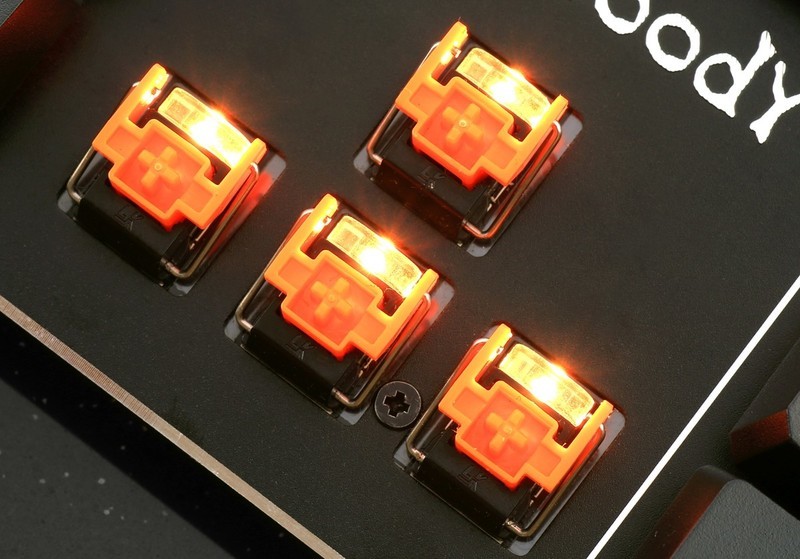 薄膜键盘比机械键盘耐用？从轴体发展剖析孛论