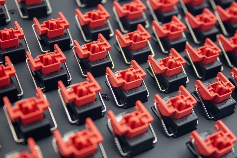 薄膜键盘比机械键盘耐用？从轴体发展剖析孛论