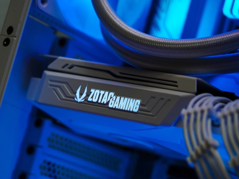 上了13代的车，花费万元攒高颜值主机，果然白色和RGB更配！