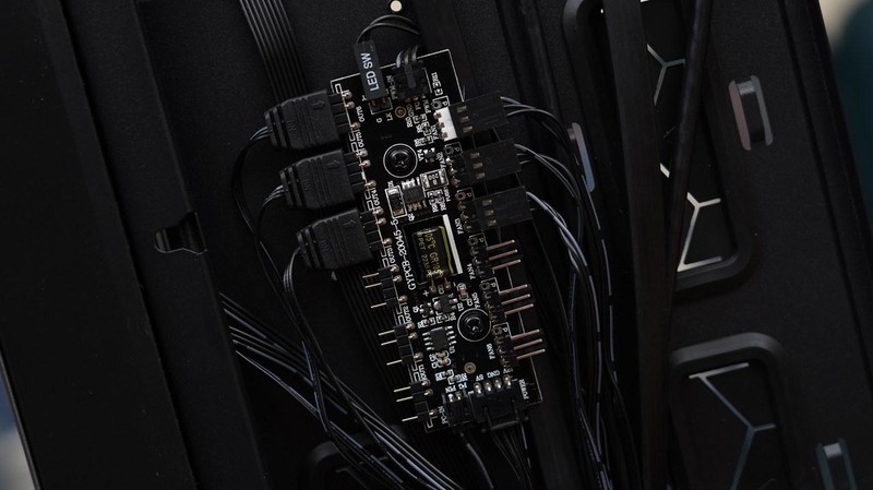 只为支持大散热和长显卡， 安钛克P20C ARGB机箱体验分享