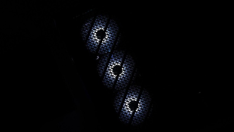 只为支持大散热和长显卡， 安钛克P20C ARGB机箱体验分享