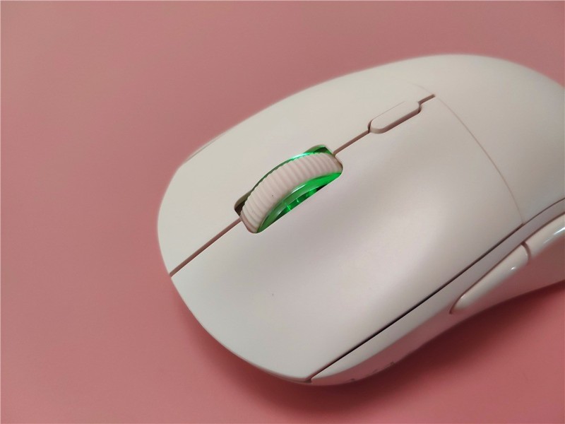 好用不贵，轻量化极简设计，中小手无线卷王黑爵AJ199开箱体验