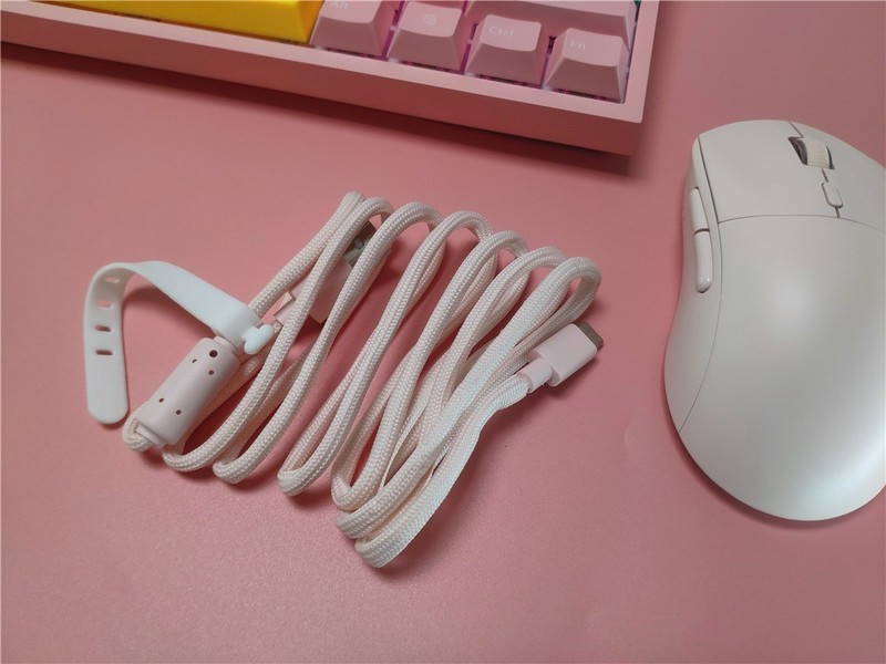 好用不贵，轻量化极简设计，中小手无线卷王黑爵AJ199开箱体验