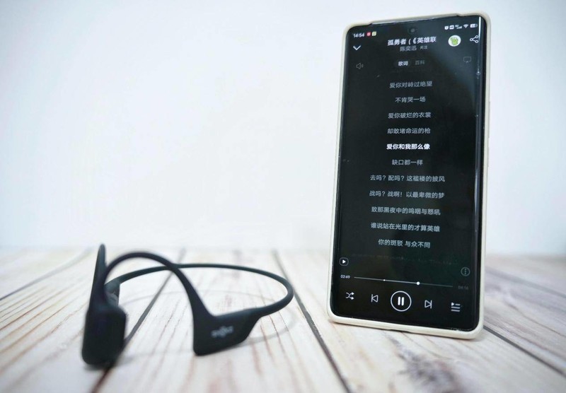 南 卡、韶音、墨觉骨传导耳机评测：真人实测数据大比拼