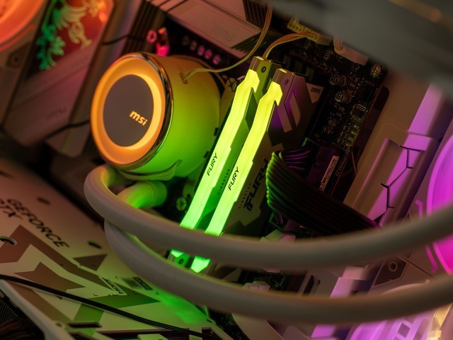 突出一个通透，微星MAG PANO 100L PZ WIHTE白刃PLUS海景房机箱晒单