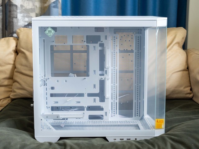 突出一个通透，微星MAG PANO 100L PZ WIHTE白刃PLUS海景房机箱晒单