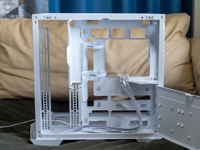 突出一个通透，微星MAG PANO 100L PZ WIHTE白刃PLUS海景房机箱晒单