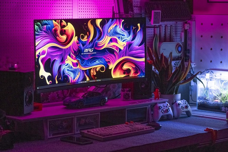 微星34寸QD-OLED带鱼屏体验，240Hz高刷游戏办公但用难回